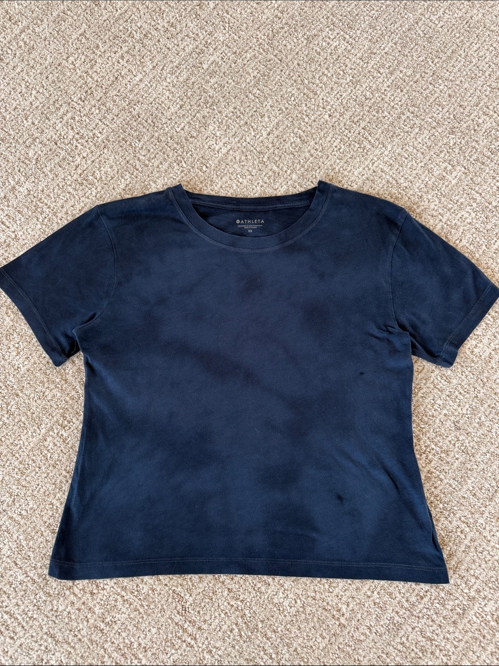Athleta Women’s Navy Tie-Dye Short Sleeve Cropped Crewneck Tee
